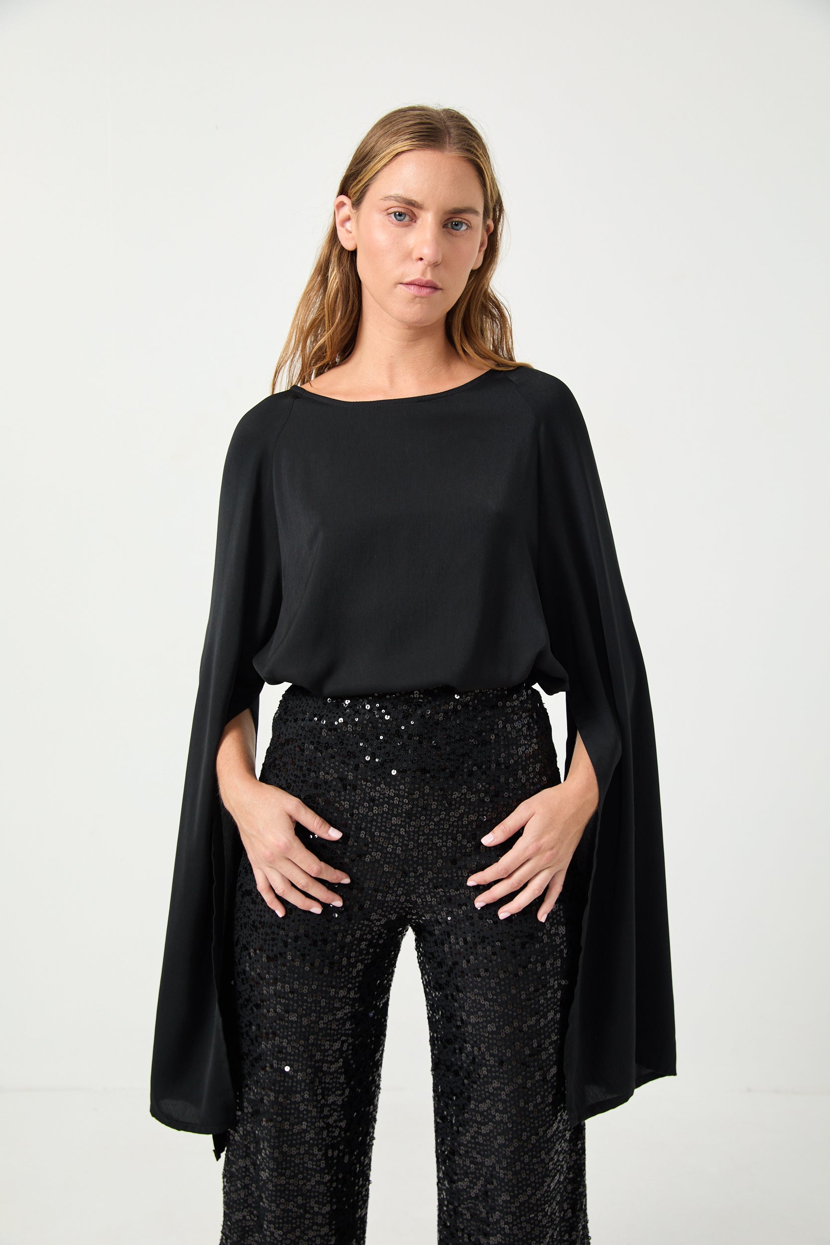 "LORA" TOP